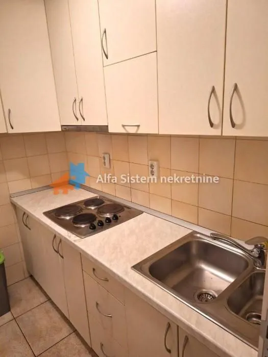 Rent, four bedroom apartment, 103m², Crveni Krst, Beograd