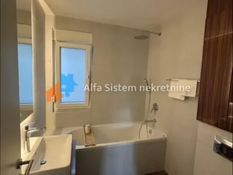 Rent, three bedroom apartment, 90m², Kalenić Pijaca, Vračar Sve Podlokacije - image 18