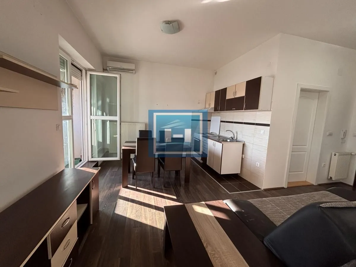 Rent, one bedroom apartment, 37m², Jagodina, Srbija