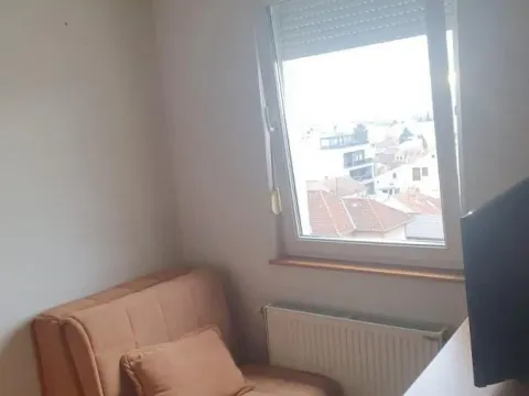 Izdavanje, jednosoban stan, 32m², Bulevar Evrope, Novi Sad Sve Podlokacije - image 5