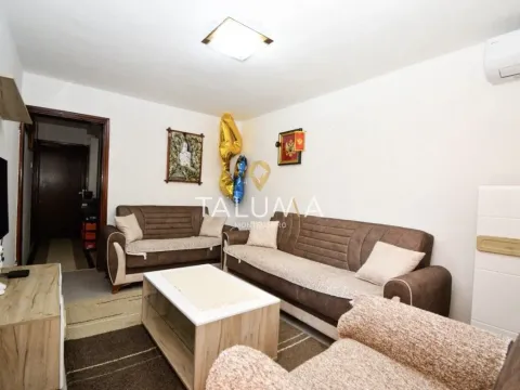 Prodaja, kuća, 300m², Stari Aerodrom, Podgorica - image 10