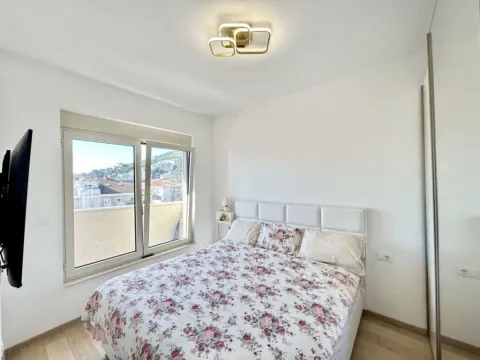 Sale, two bedroom apartment, 71m², Centar, Budva - image 5