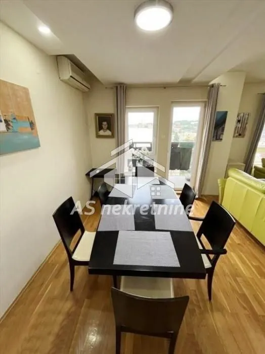 Sale, four bedroom apartment, 157m², Đeram Pijaca, Beograd