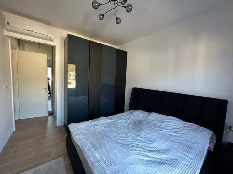 Izdavanje, trosoban stan, 130m², Budva, Crna Gora - image 7