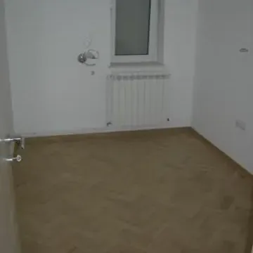 Izdavanje, poslovni prostor, 75m², Vračar Sve Podlokacije, Beograd - image 9