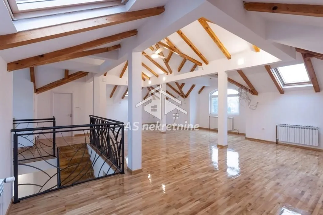 Izdavanje, kuća, 417m², Jajinci, Voždovac Sve Podlokacije