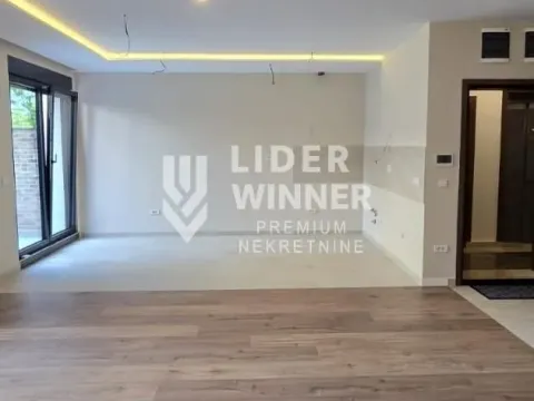 Sale, three bedroom apartment, 67m², Kluz, Zvezdara Sve Podlokacije - image 9