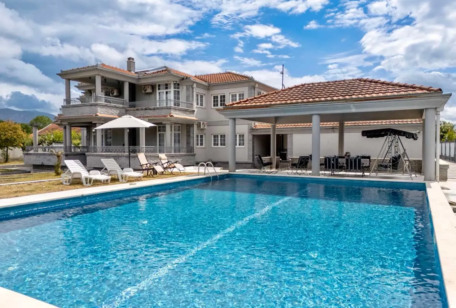 Sale, house, 560m², Begovina, Danilovgrad