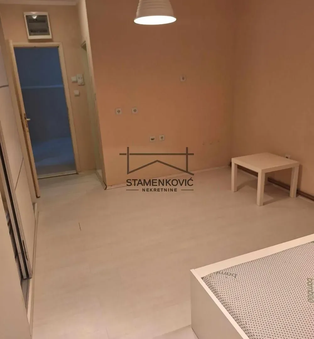 Prodaja, dvosoban stan, 68m², Socijalno, Novi Sad Sve Podlokacije