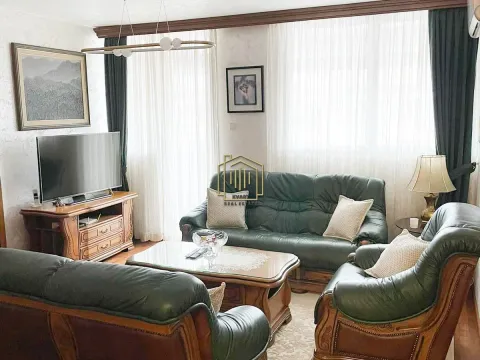 Izdavanje, dvosoban stan, 73m², Preko Morače, Podgorica - image 2