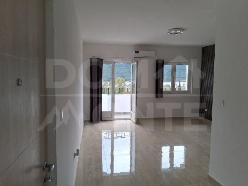 Prodaja, dvosoban stan, 44m², Kumbor, Herceg Novi