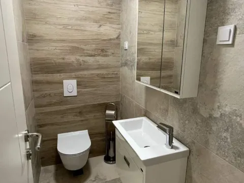 Rent, two bedroom apartment, 64m², Kalimanj, Tivat - image 9