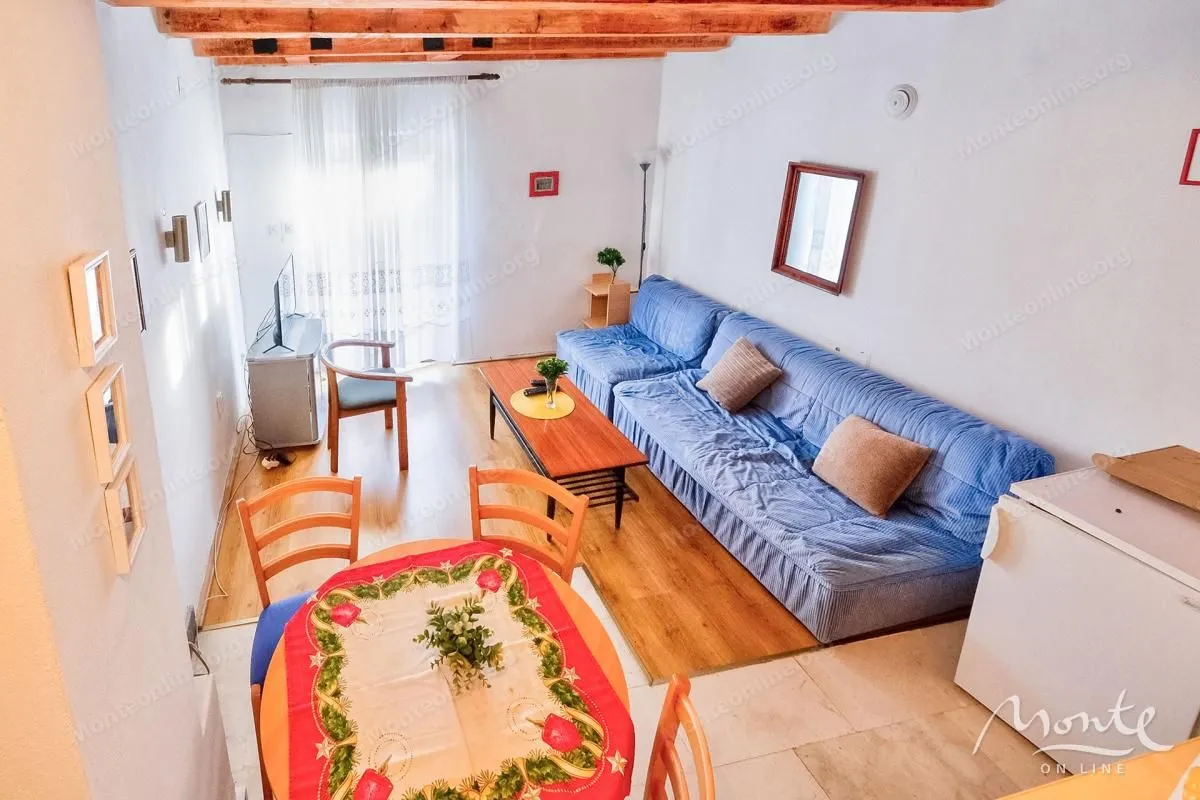 Prodaja, kuća, 67m², Orahovac, Kotor