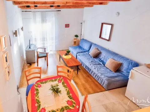 Prodaja, kuća, 67m², Orahovac, Kotor - image 12