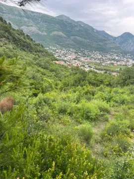 Pogled na planine i naselje iz prirode. - image 6