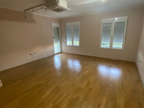 Rent, two bedroom apartment, 69m², Ljubović, Podgorica - image 9