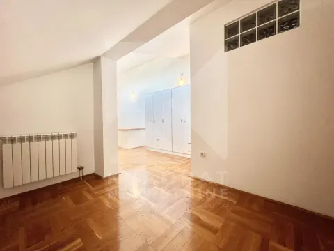 Rent, three bedroom apartment, 180m², Pobrežje, Podgorica - image 12
