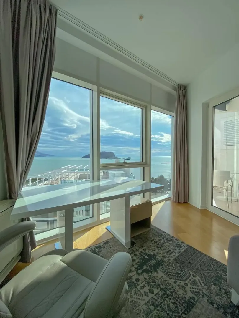 Prodaja, dvosoban stan, 77m², Tre Canne, Budva