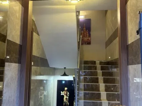 Izdavanje, stan, 107m², Denkova Basta, Zvezdara Sve Podlokacije - image 2