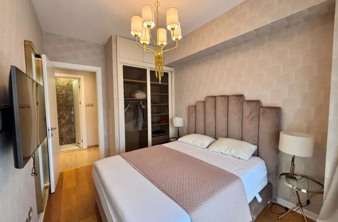 Izdavanje, dvosoban stan, 87m², Budva, Crna Gora