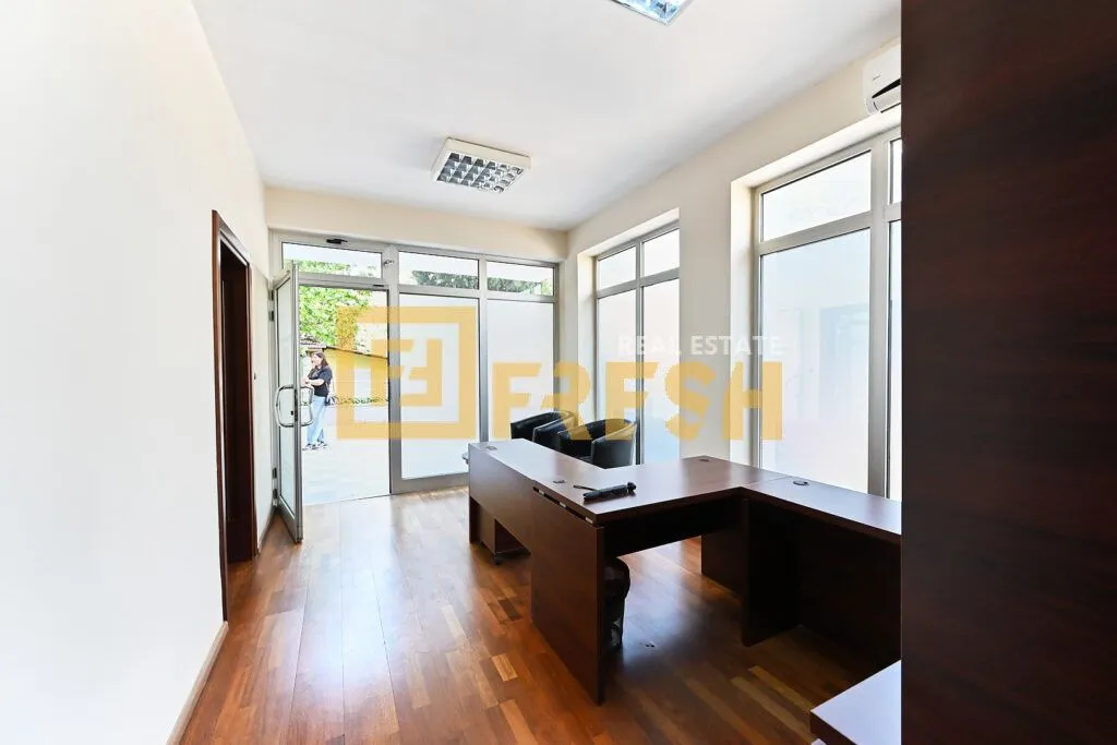 Rent, office space, 65m², Pobrežje, Podgorica