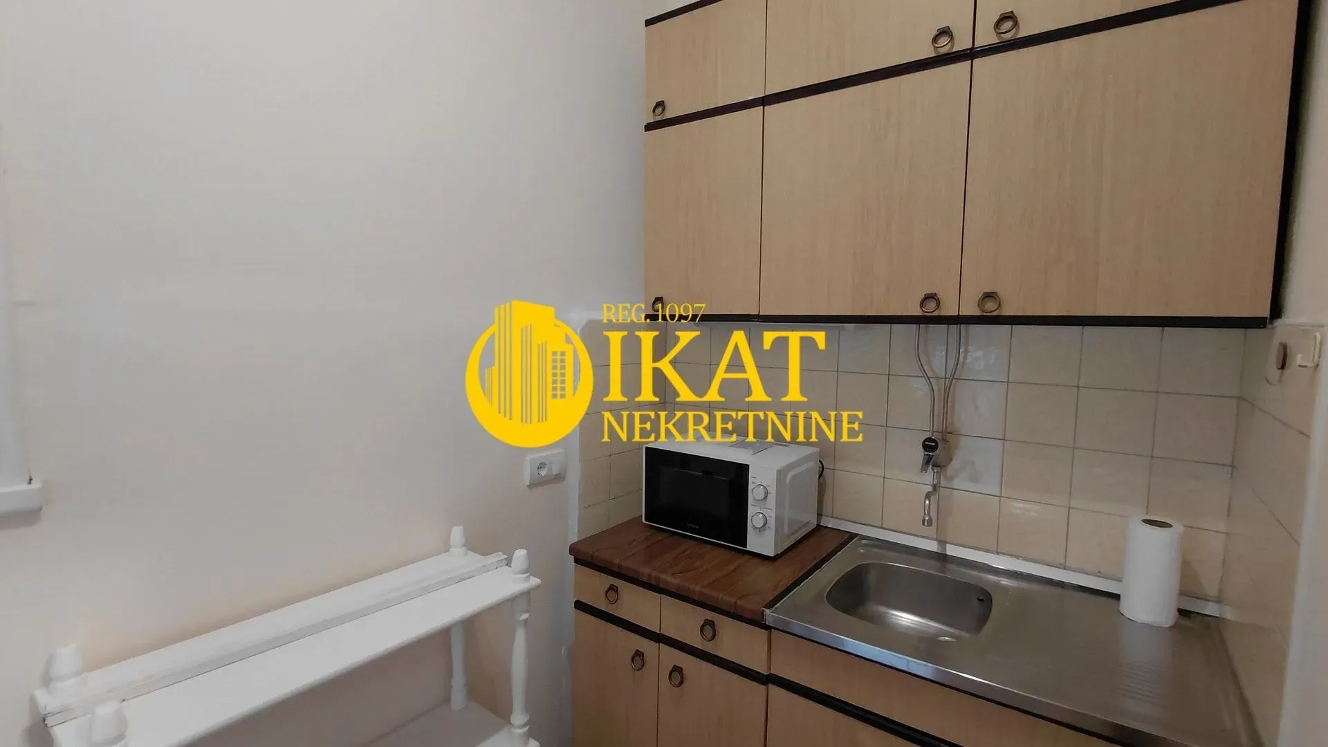 Rent, office space, 110m², Crveni Krst, Beograd