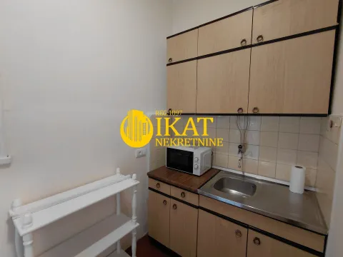 Izdavanje, poslovni prostor, 110m², Crveni Krst, Beograd - image 8