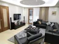 Izdavanje, četvorosoban stan, 178m², Tološka šuma, Podgorica - image 1