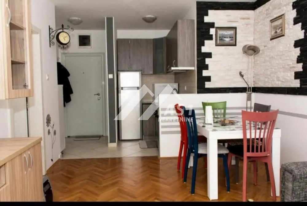 Rent, one bedroom apartment, 40m², Grbavica, Novi Sad Sve Podlokacije