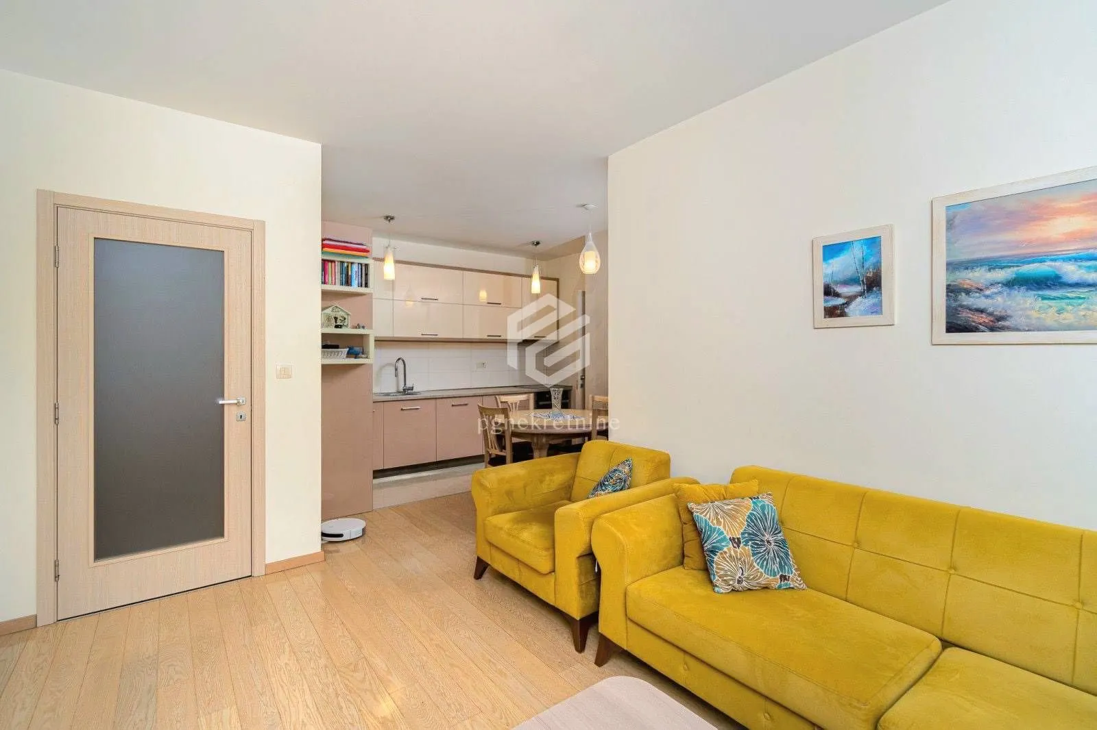 Sale, two bedroom apartment, 72m², City Kvart, Podgorica