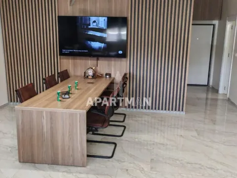 Prodaja, poslovni prostor, 124m², Ledine, Beograd - image 2