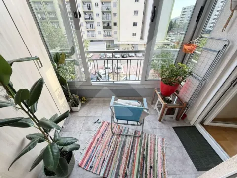 Rent, one bedroom apartment, 45m², Tuški Put, Podgorica - image 11