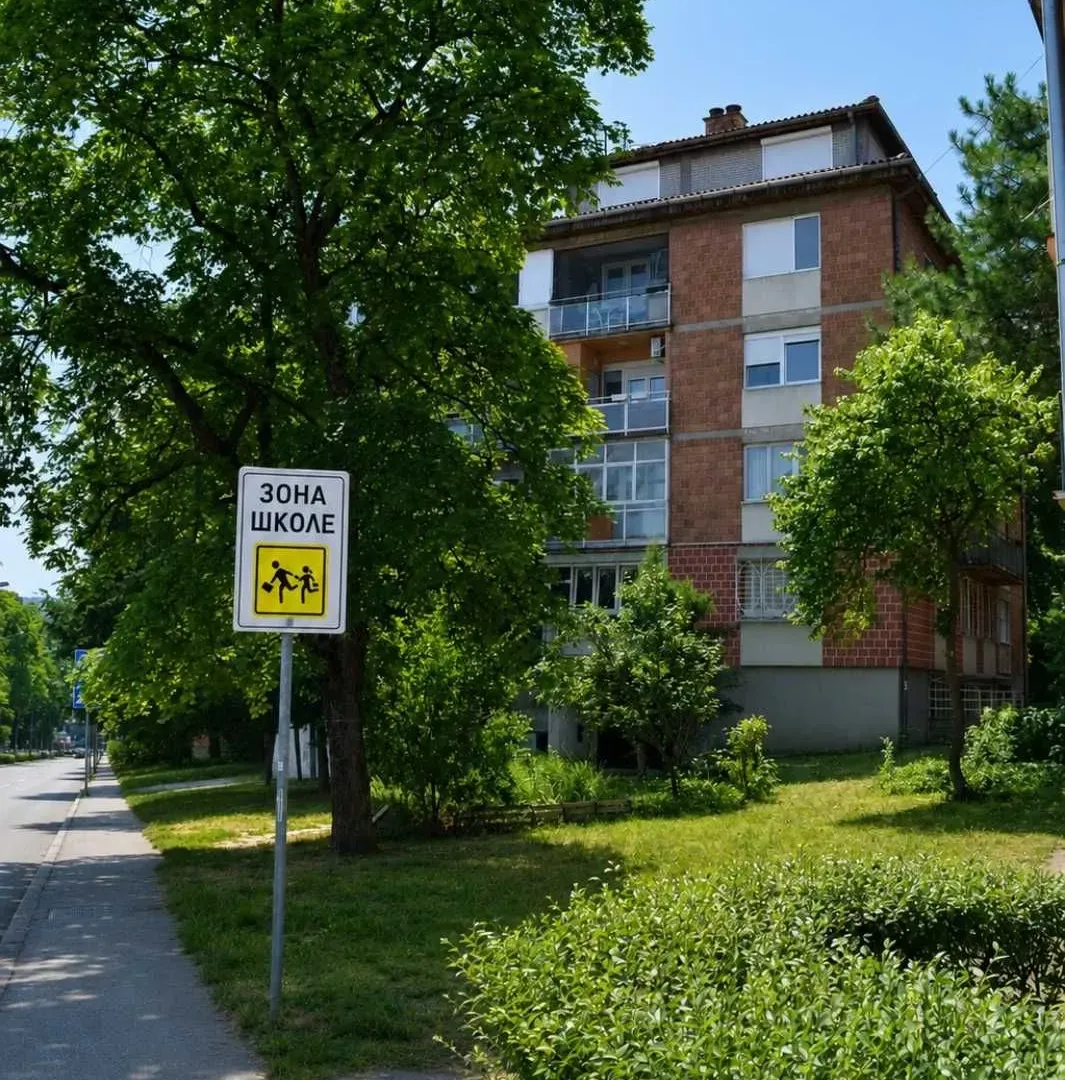 Prodaja, dvosoban stan, 55m², Karaburma, Palilula Sve Podlokacije
