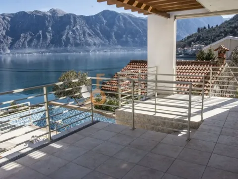Sale, house, 586m², Kotor, Crna Gora - image 5