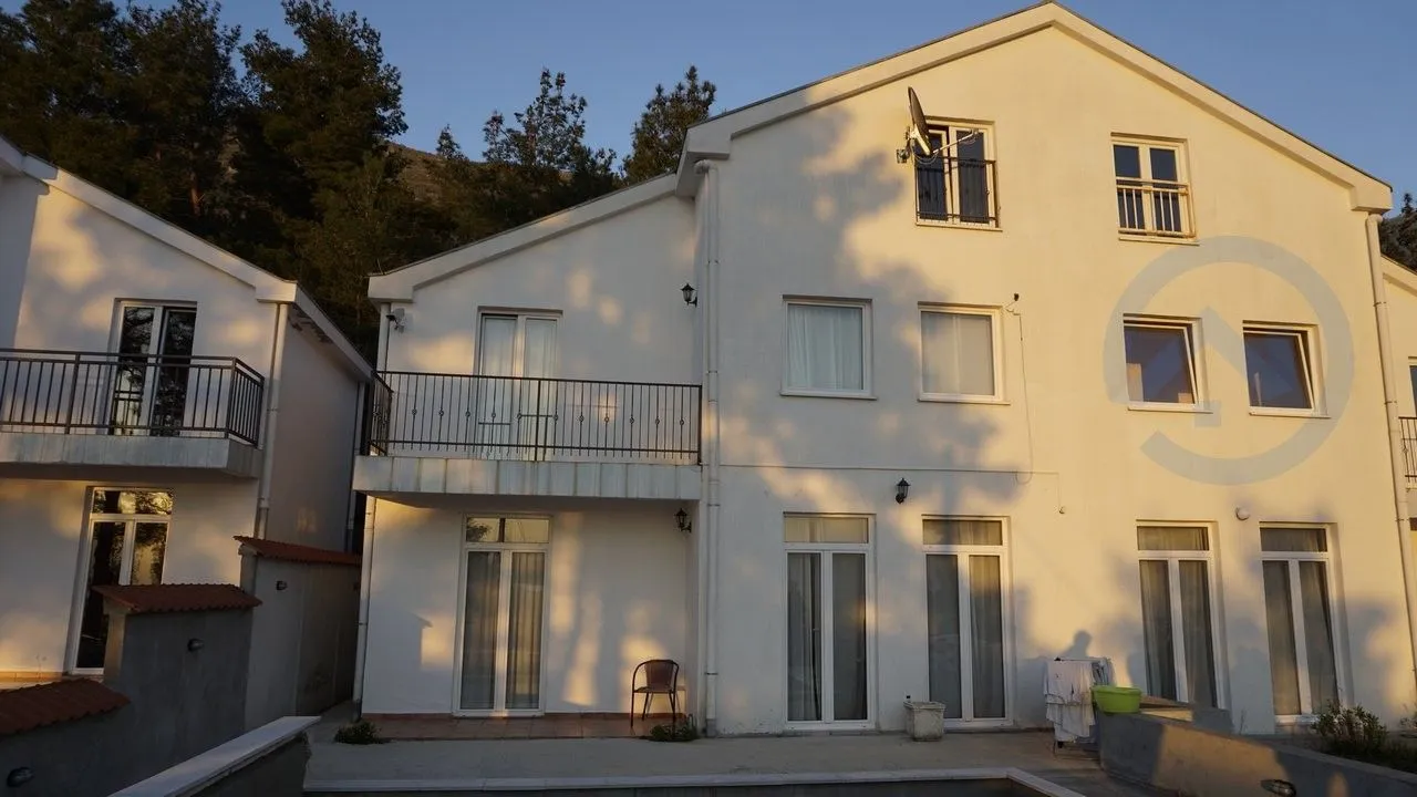 Prodaja, kuća, 300m², Kavač, Kotor