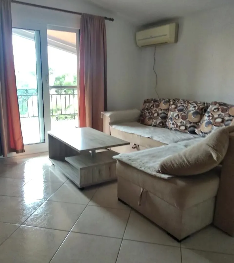 Rent, two bedroom apartment, 65m², Zeleni Pojas, Bar