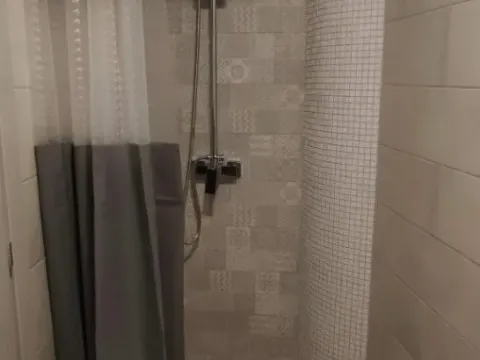 Izdavanje, garsonjera, 29m², Sutomore, Bar - image 4