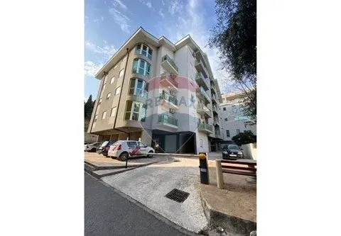 Izdavanje, poslovni prostor, 21m², Ljubović, Podgorica - image 2