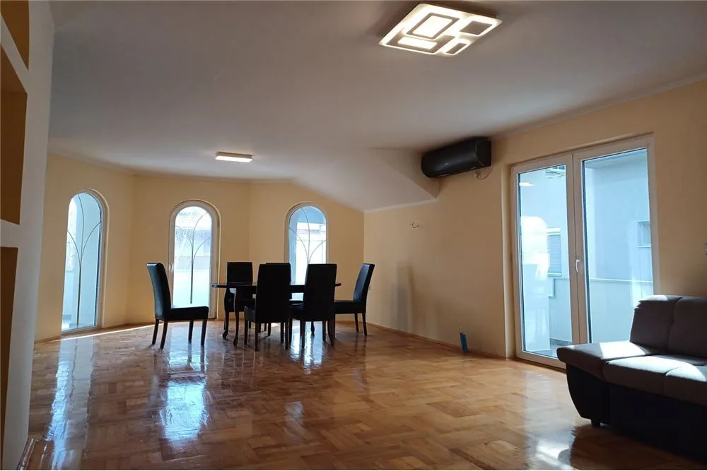 Izdavanje, četvorosoban stan, 179m², Čalije, Niš