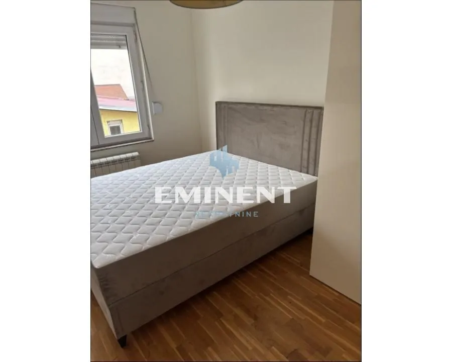 Rent, two bedroom apartment, 55m², Južni Bulevar, Vračar Sve Podlokacije