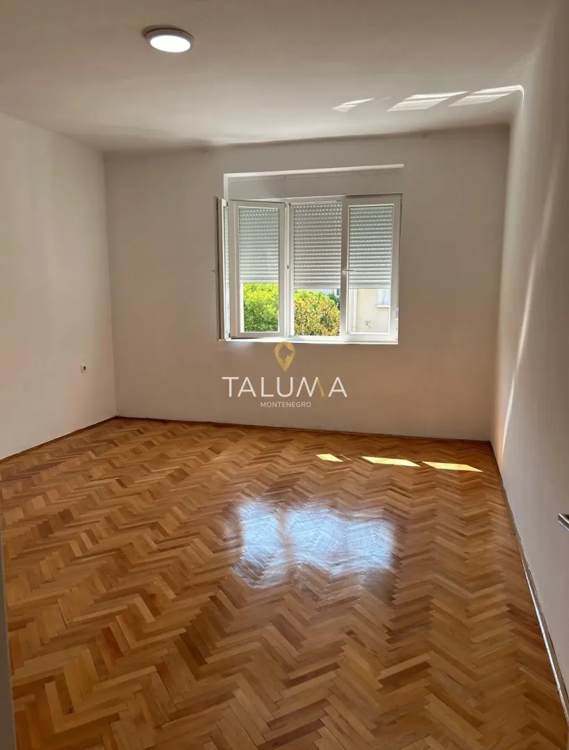Rent, two bedroom apartment, 69m², Centar, Podgorica