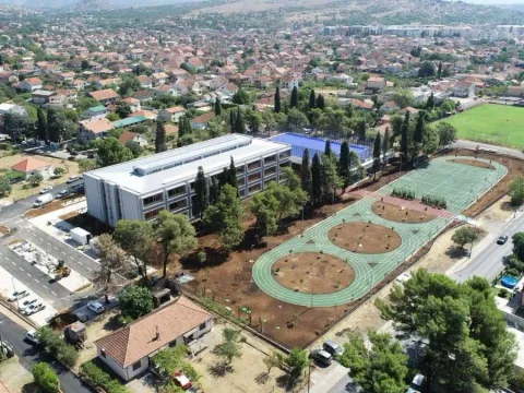 Prodaja, plac, 415m², Tološi, Podgorica - image 1