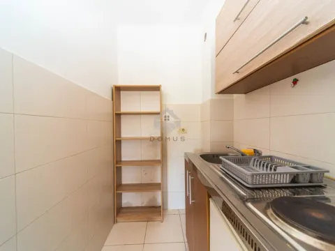 Rent, studio apartment, 28m², Stari Aerodrom, Podgorica - image 3