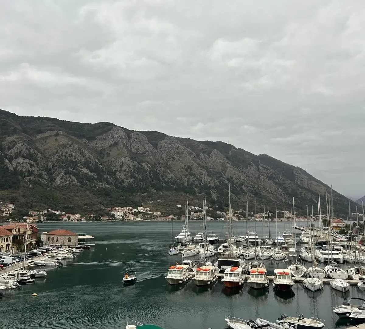 Sale, one bedroom apartment, 42m², Stari Grad Kotor, Kotor