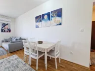 Izdavanje, dvosoban stan, 47m², Bečići, Budva - image 4