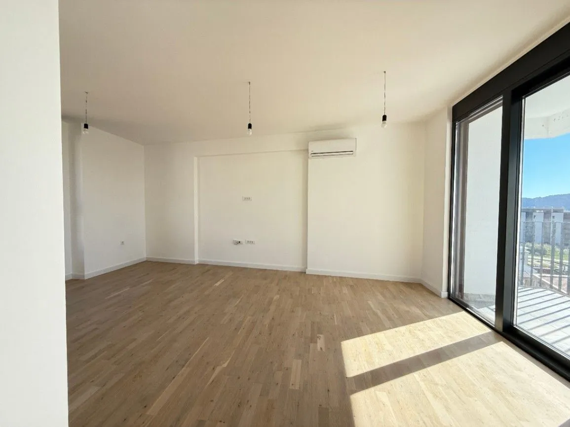 Sale, three bedroom apartment, 73m², Ilino, Bar