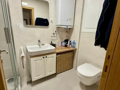 Izdavanje, dvosoban stan, 75m², City Kvart, Podgorica - image 6