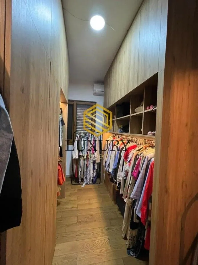Izdavanje, stan, 96m², Pod Goricom, Podgorica