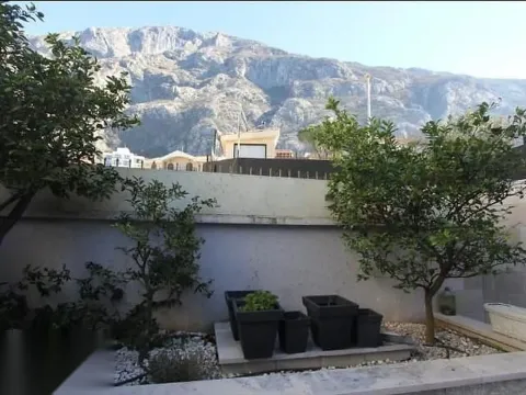 Prodaja, trosoban stan, 95m², Dobrota, Kotor - image 5