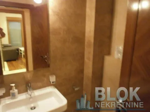 Rent, two bedroom apartment, 62m², Centar, Podgorica - image 9